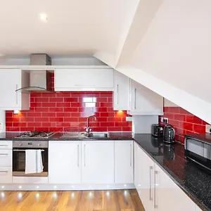 Modern City Centre Flat With Free Parking Leeds (West Yorkshire)